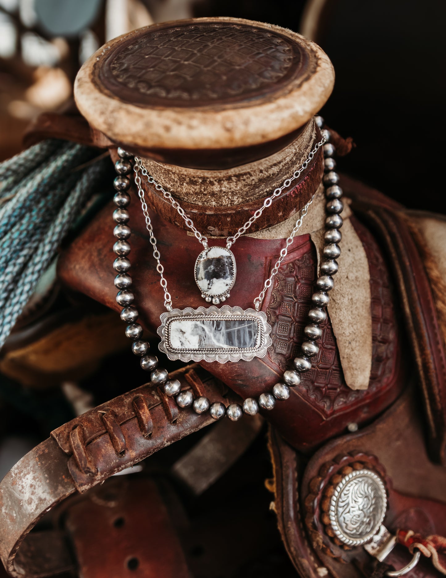 READ DESCRIPTION. Dakota Necklace White Buffalo 18"